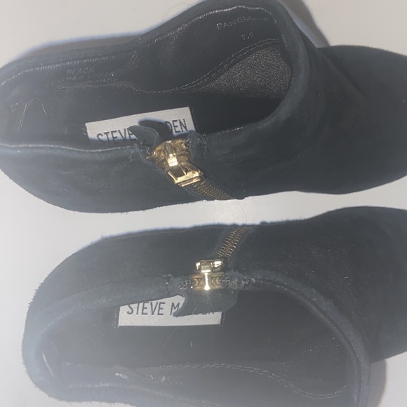 Steve Madden Black Suede heeled Booties - Picture 3 of 6